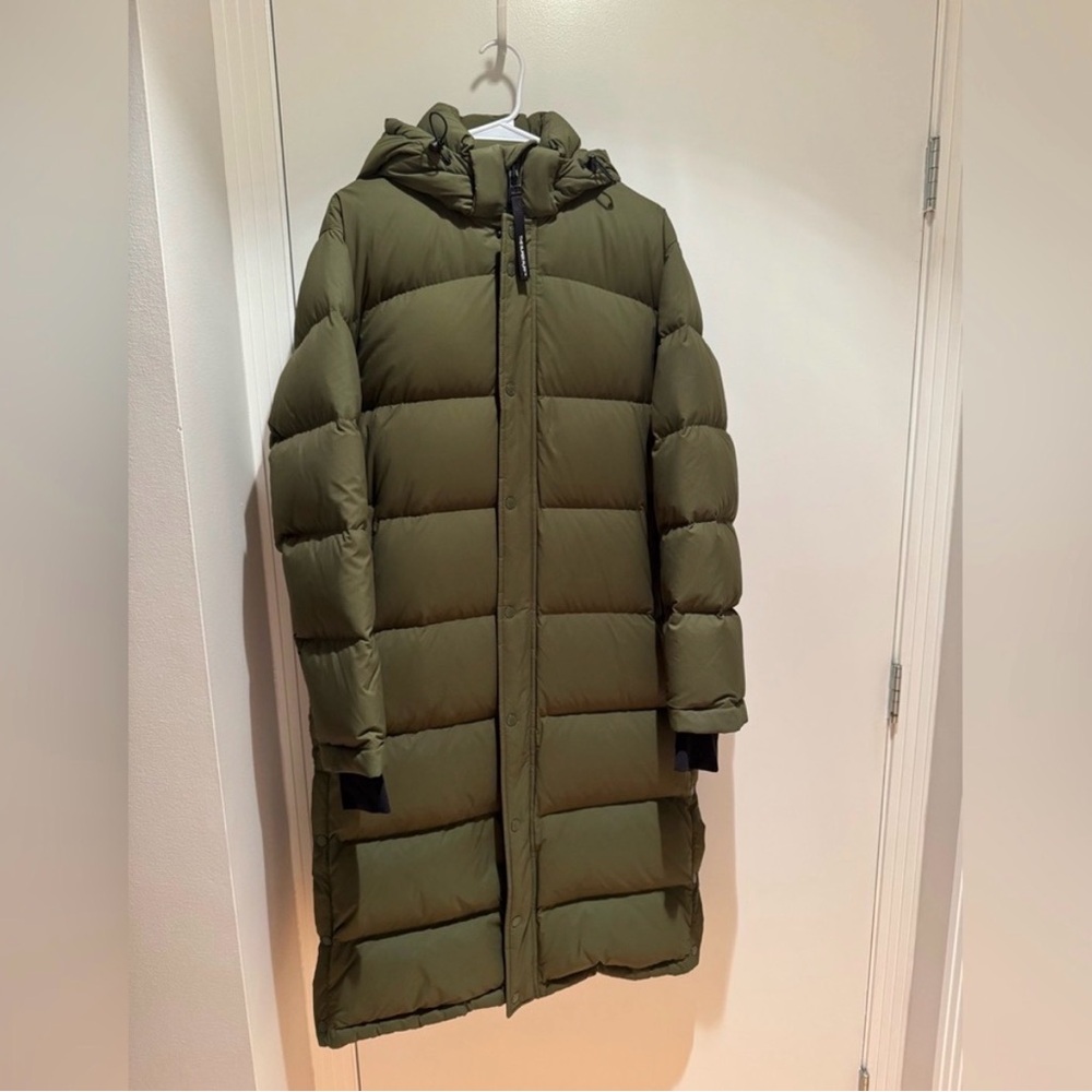 Aritzia Super Puff Long